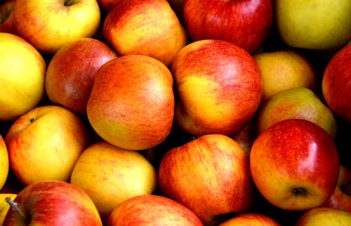 apple-apples-close-up-162806